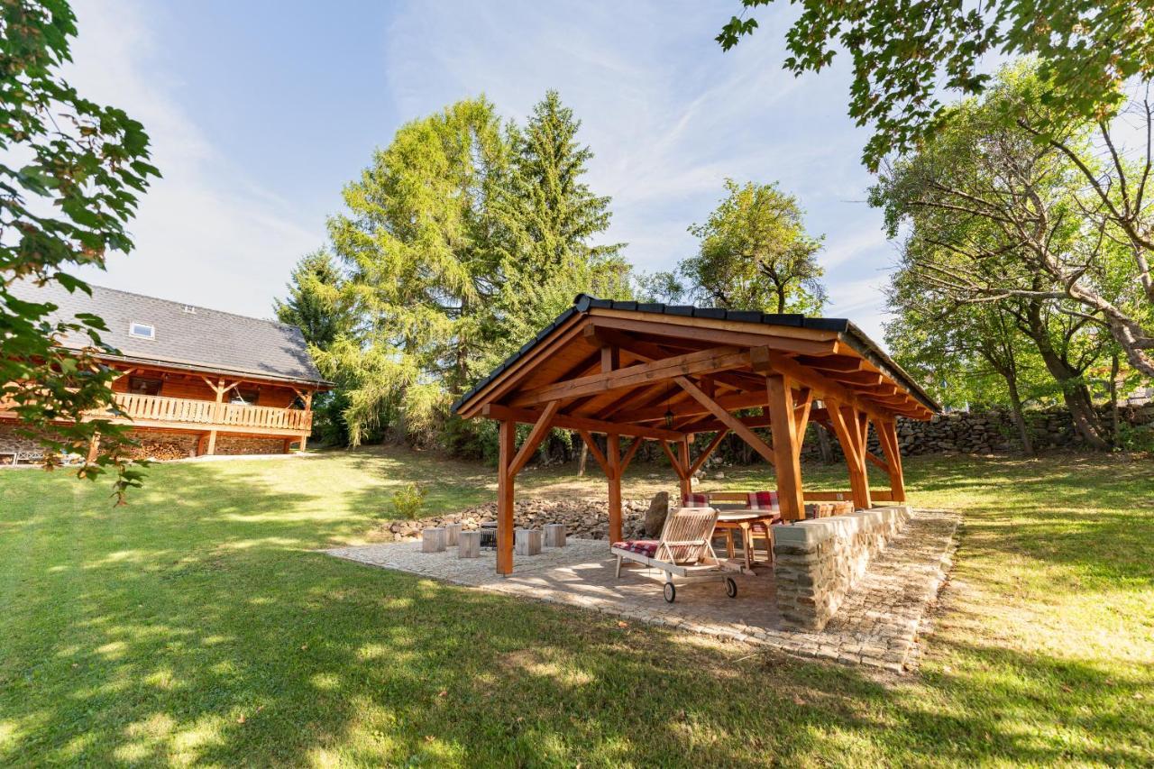 Moderni Sumavska Roubenka S Vyhledem Na Boubin Villa Vimperk Exterior photo
